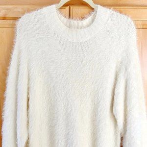 ELAN 'ANGORA LIKE' SWEATER / WHITE / SIZE LARGE / PERFECT CONDITION / GORGEOUS!